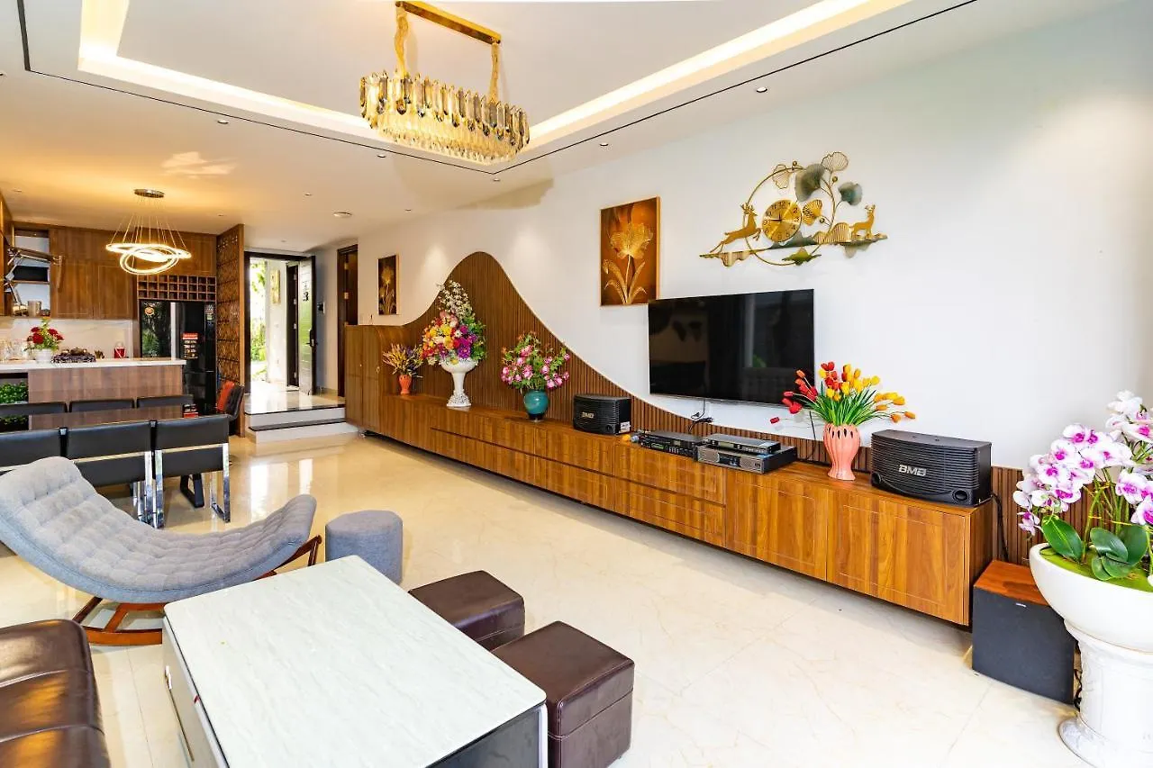 Hari Villa - Casamia Hoi An
