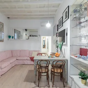 https://iflat-cozy-in-monti.it-romehotels.com
